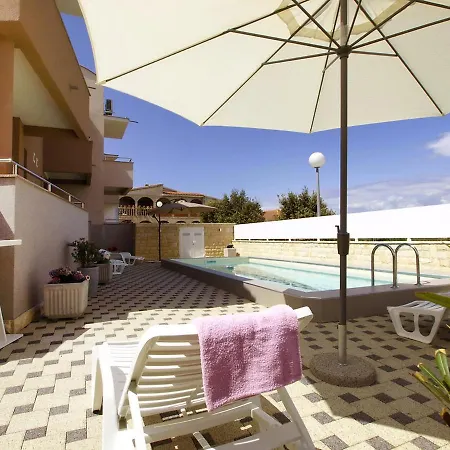Apartamento Mlasina-3 By Interhome Nin