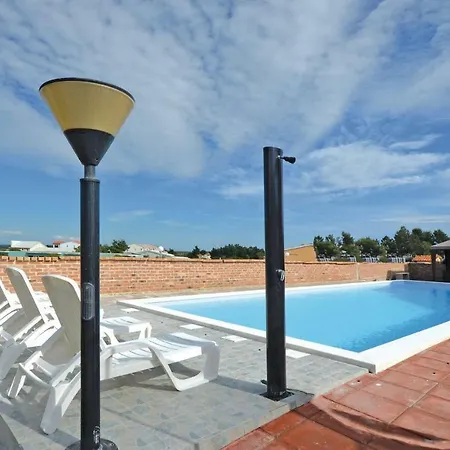Mlasina-3 By Interhome Apartamento Nin