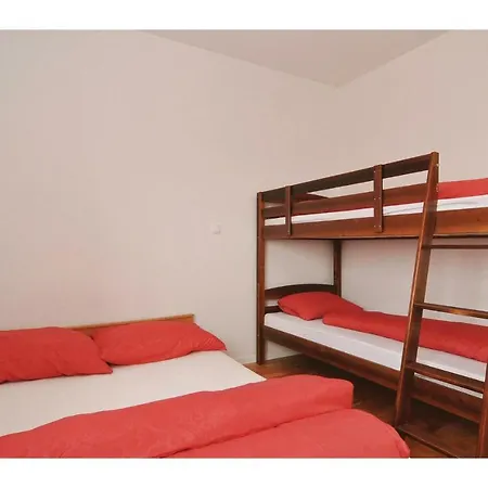 Apartamento Mlasina-3 By Interhome Nin