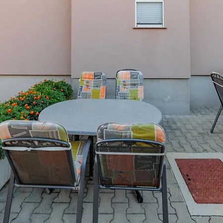 Apartment Mlasina-3 By Interhome Nin